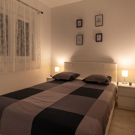 Apartman Spiro Trogir Exterior photo