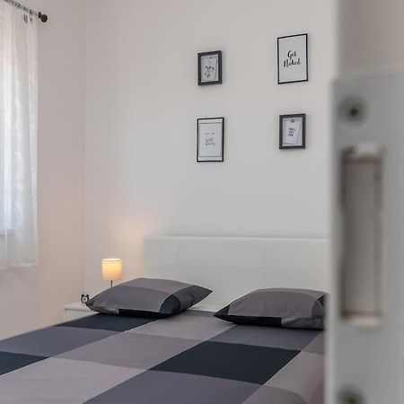 Apartman Spiro Trogir Exterior photo