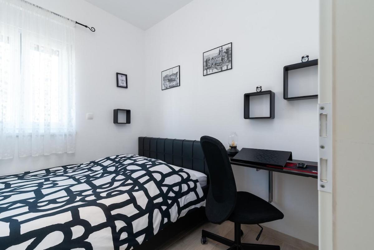 Apartman Spiro Trogir Exterior photo