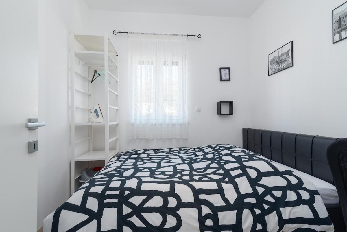Apartman Spiro Trogir Exterior photo